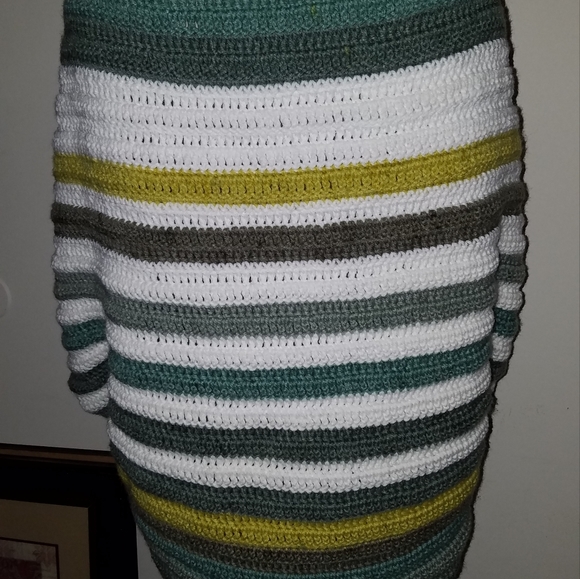 Crochet blanket sweater - Picture 8 of 10